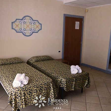 Hotel Residenza Del Golfo Прая а Маре Екстериор снимка