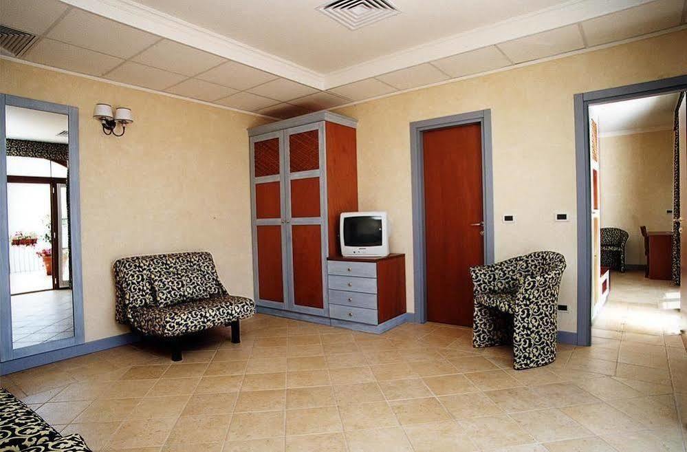 Hotel Residenza Del Golfo Прая а Маре Екстериор снимка