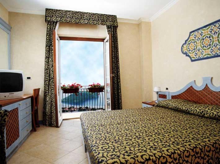 Hotel Residenza Del Golfo Прая а Маре Екстериор снимка