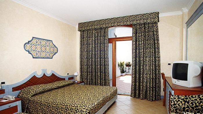 Hotel Residenza Del Golfo Прая а Маре Екстериор снимка
