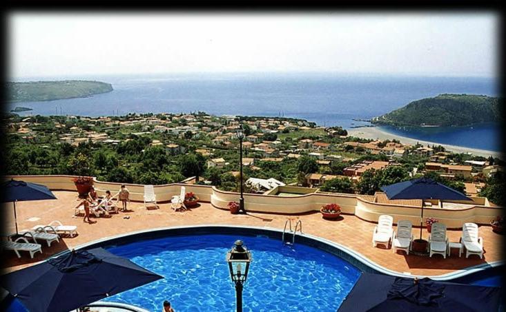 Hotel Residenza Del Golfo Прая а Маре Екстериор снимка