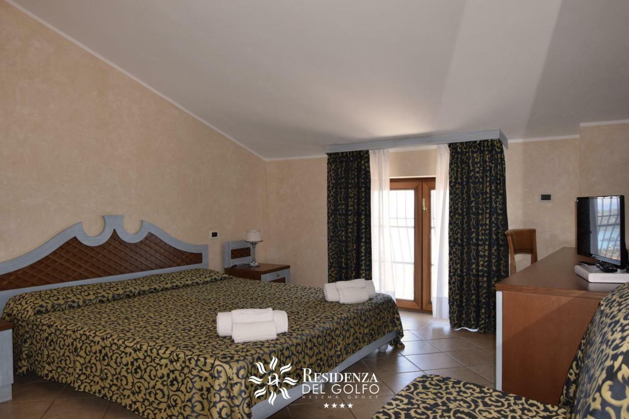 Hotel Residenza Del Golfo Прая а Маре Екстериор снимка