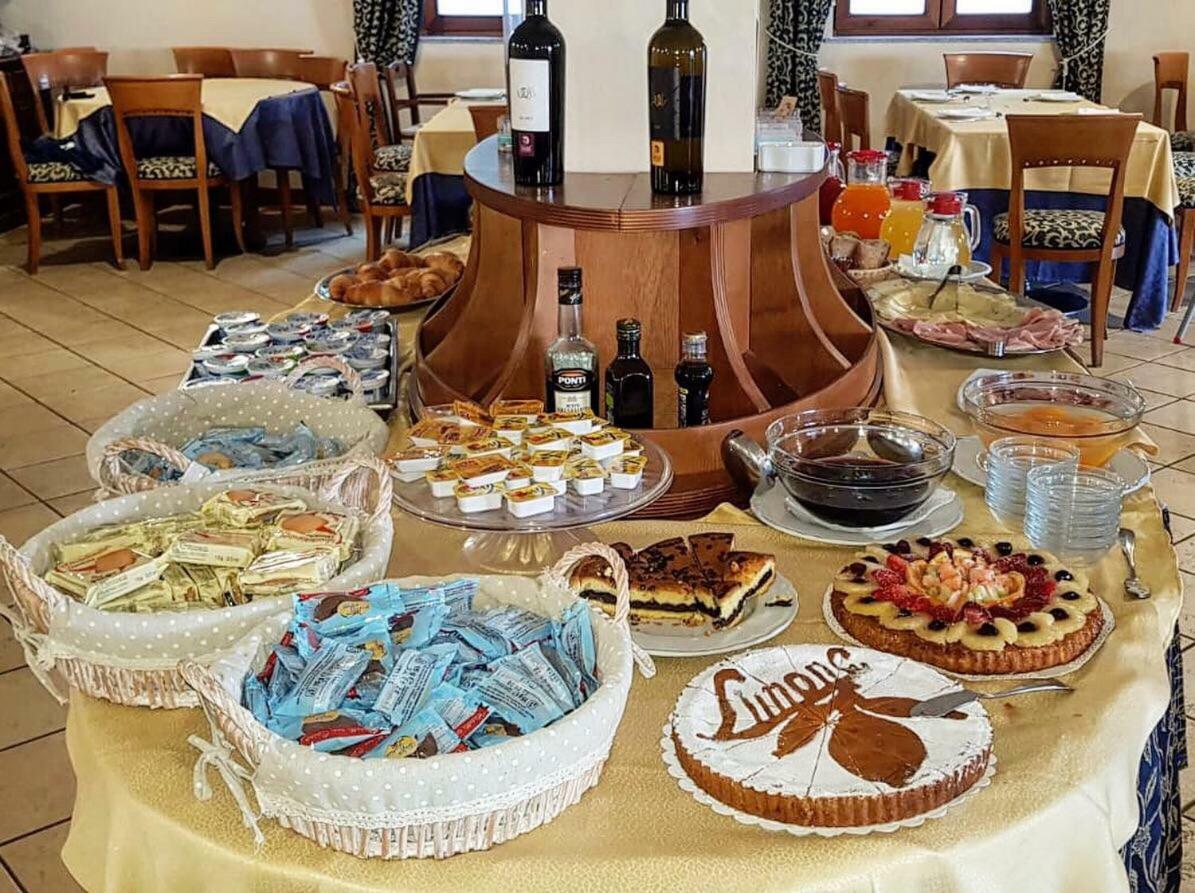 Hotel Residenza Del Golfo Прая а Маре Екстериор снимка